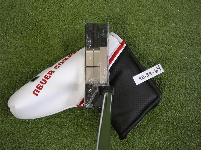 Never Compromise Reserve 1 NC Contrast 33.5" Left Hand Putter with Headcover New - Image 4 of 4