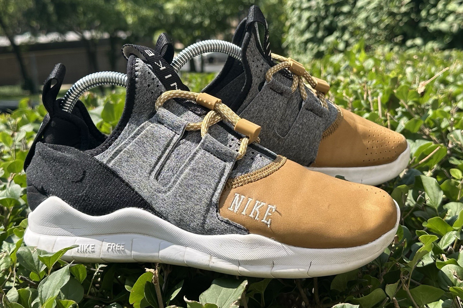 Nike Free Run CMTR 2018 Women Varsity Muted Bronze Running Shoes Size 7
