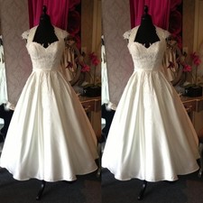 Elegant Wedding Dresses Sleeveless Tea Length Lace Satin Short Bridal Gowns