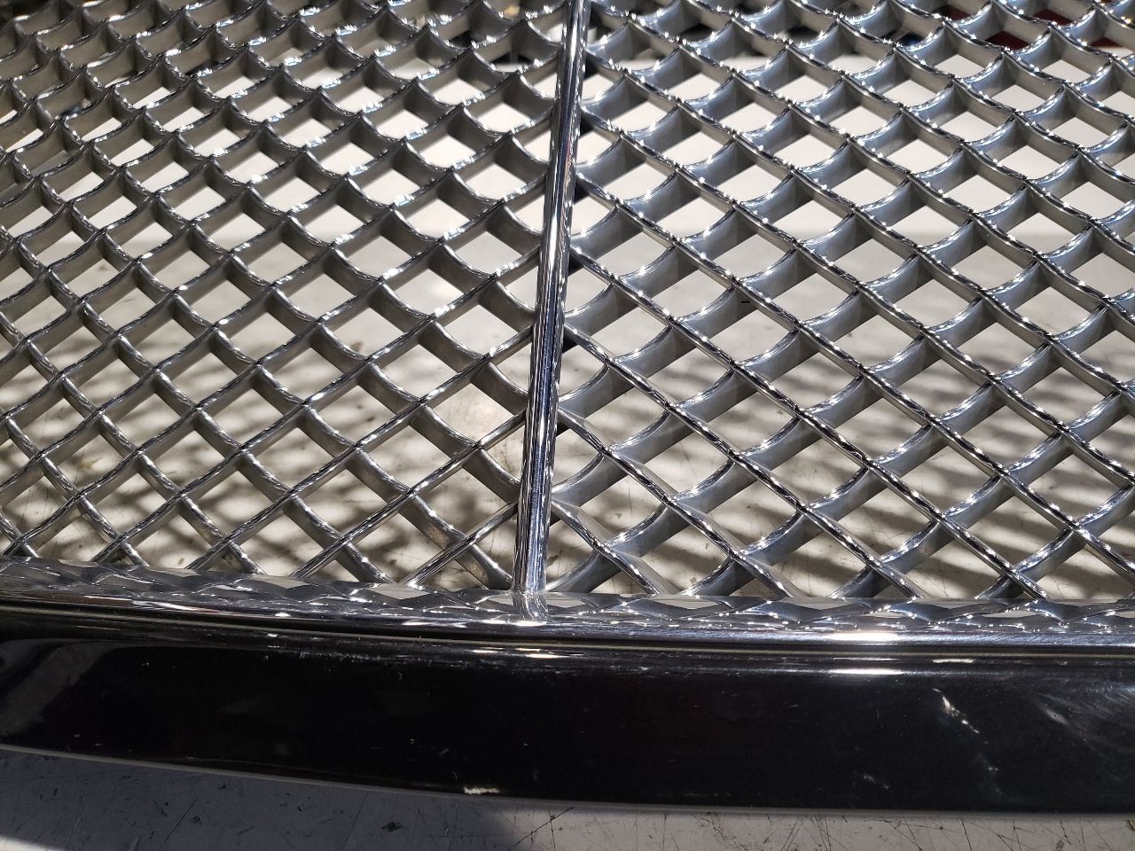 2006 Bentley Flying Spur Sedan Front Grille Assembly with Bracket OEM