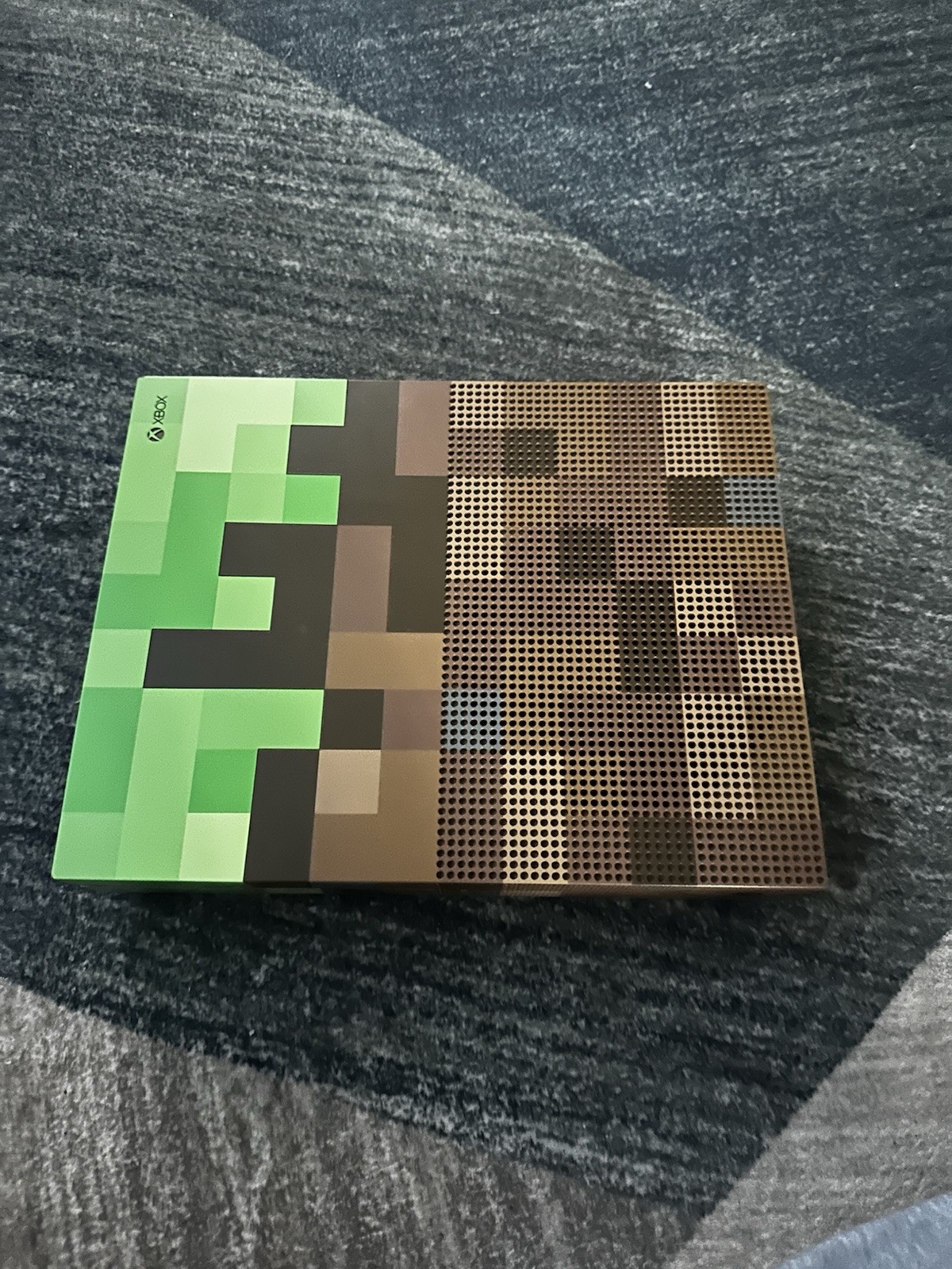 Microsoft Xbox One S Minecraft Limited Edition Bundle 1TB Green & Brown Console