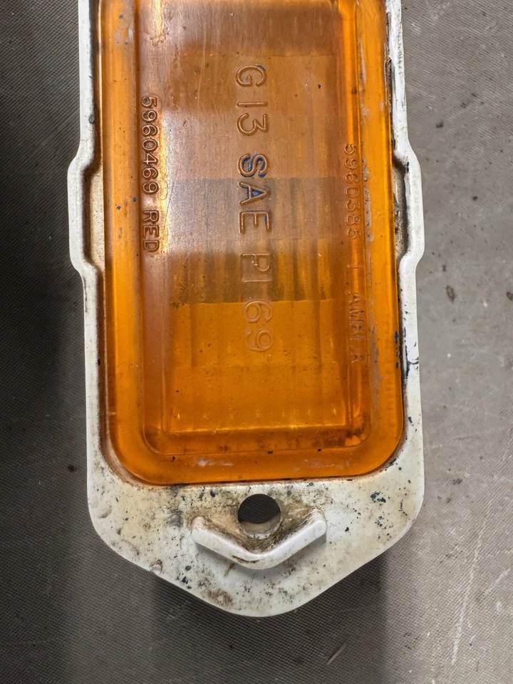 Chevy Camaro Chevelle 1969 luz de señalización de giro guardabarros lente lámpara Malibu fabricante de equipos originales Foto 2 de 4