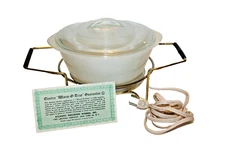 VINTAGE WARM-O-TRAY ATLANTIC PRECISION WORKS ELECTRIC FOOD SERVER SET IN BOX 