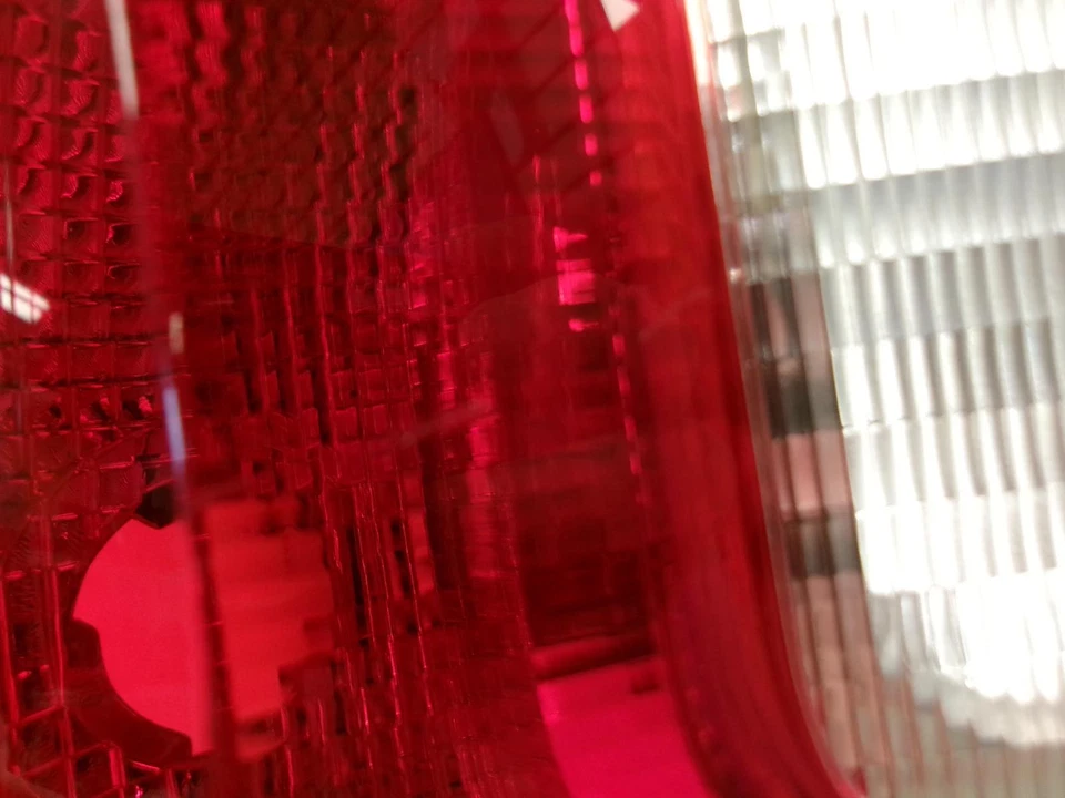 Luz trasera incandescente para conductor Ford F250sd 2017 2018 2019 sin punto ciego Foto 4 de 4