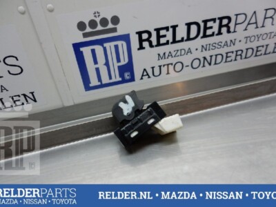 SCHALTER FÜR ELEKT. FENSTERHEBER SWITCH POWER WINDOWS Nissan Pixo (D31S) 2010