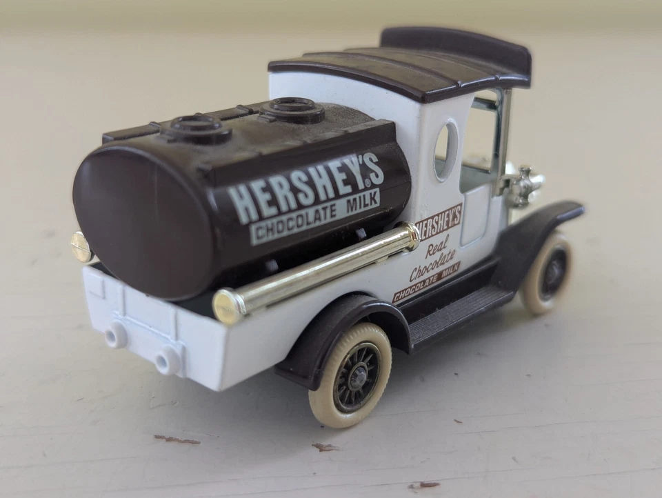 1983 Hartoy Lledo "Days Gone", "Hershey’s Chocolate Milk", Diecast, Ford Model T - Image 3 of 4