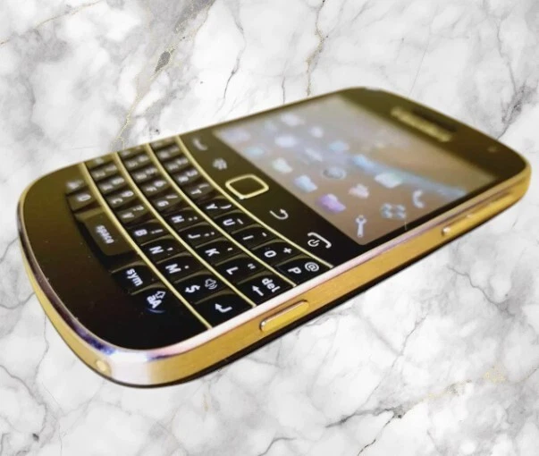 🔥BLACKBERRY BOLD 9900 UNLOCKED QWERTY CELL PHONE BELL TELUS ROGERS FIDO CHATR🔥 - Image 4 of 4