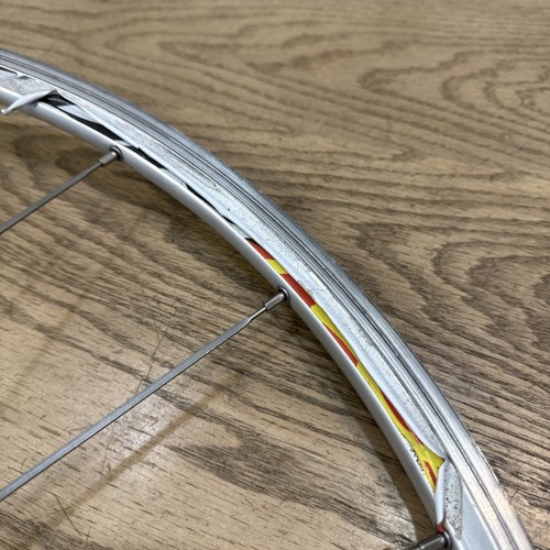 Set ruote bici da strada Mavic Aksium 700c 9-10-11 velocità QR argento - Foto 15 di 21