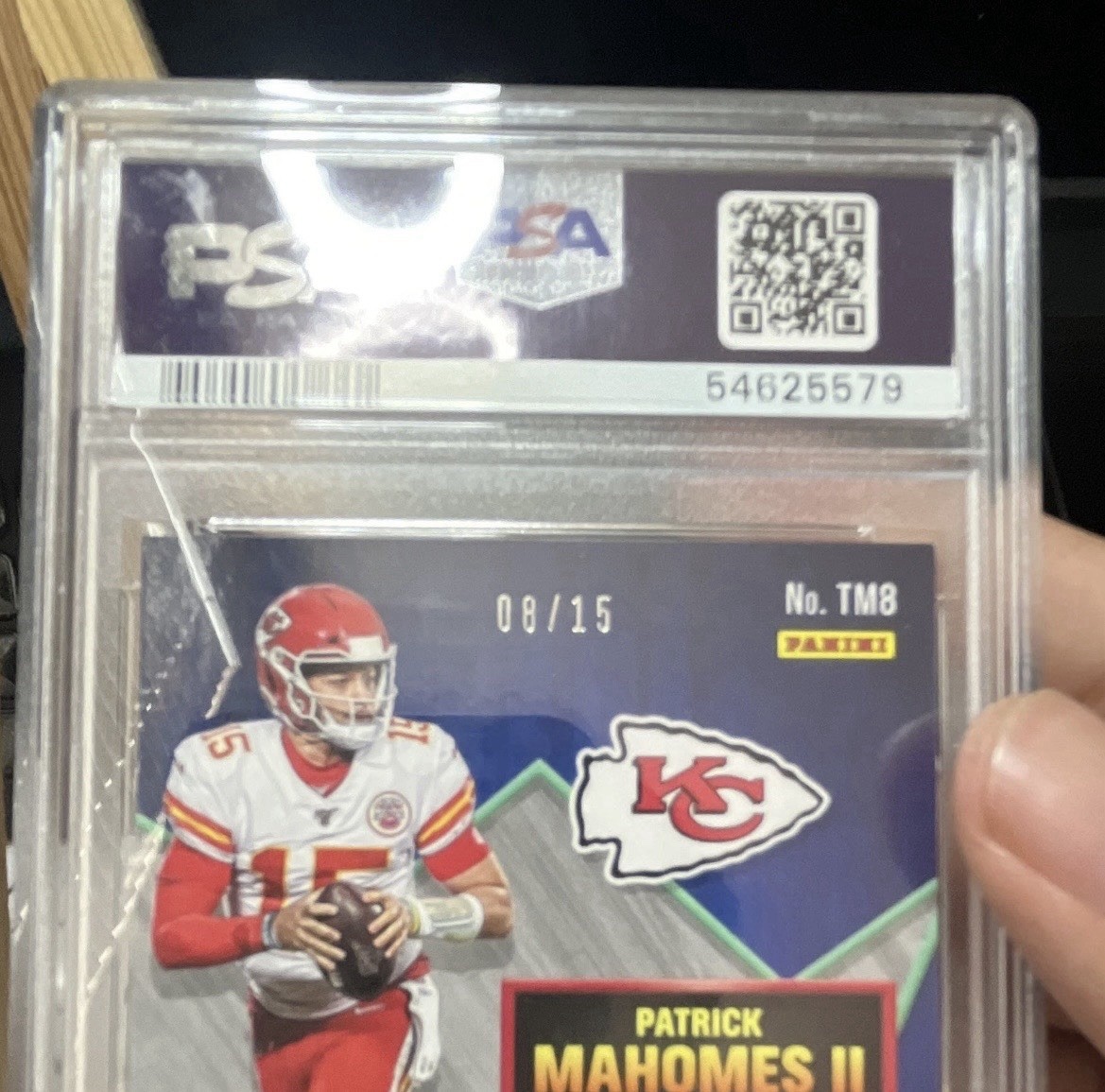 Panini 2020 Mosaic Patrick Mahomes II Touchdown Masters TM8 Blue Fluo /15 PSA 10 view 3
