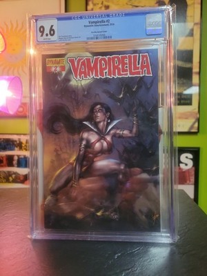 Vampirella #2 (2010, Dynamite) HTF 1:10 Lucio Parrillo Variant CGC 9.6 