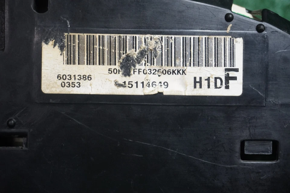 Chevrolet Silverado 1500 2004 velocímetro calibre panel fabricante de equipos originales 188 k millas 15114649 Foto 3 de 4