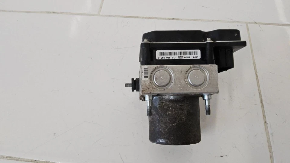 Bomba ABS 0265955012 TTU447 Suzuki Kizashi 2010 - Imagen 4 de 4