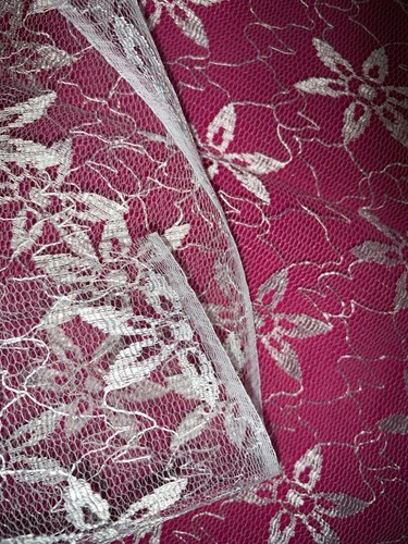 15 mètres Tulle brodé vintage pour voile de mariée hauteur 140 cm - Picture 3 of 4