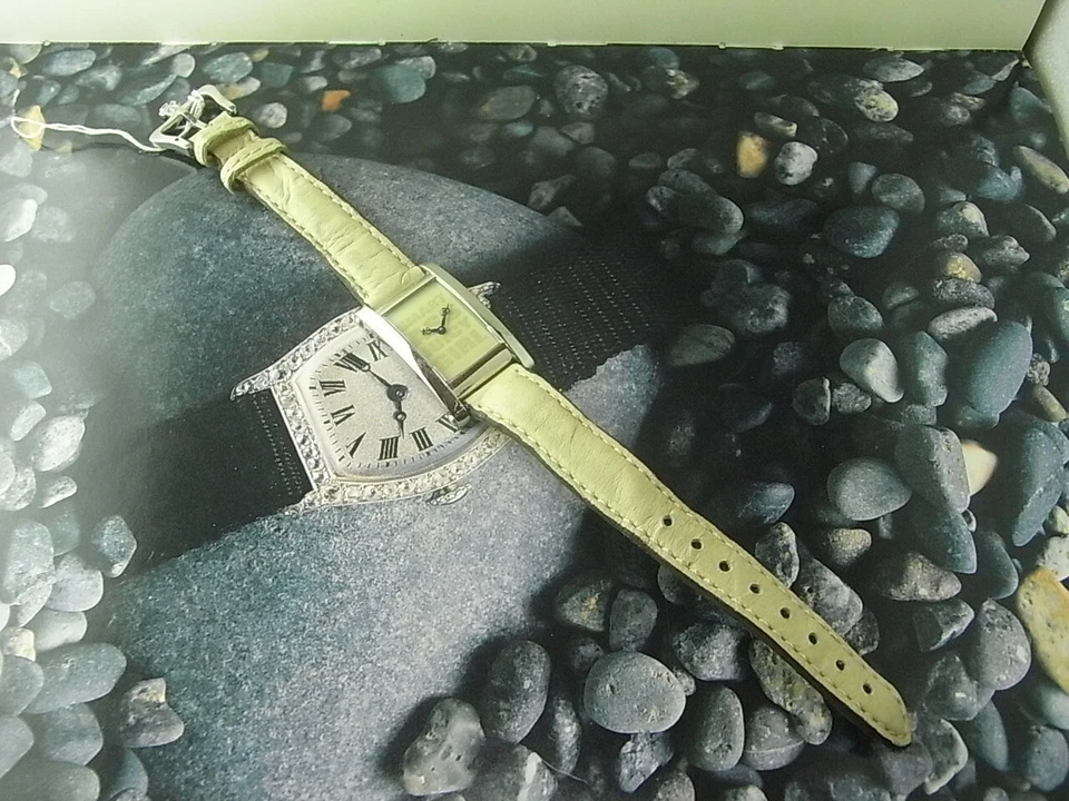 RELOJ DEMO NUEVO 22MM JUICY COUTURE SALESMAN MUESTRA (sin movimiento) Foto 2 de 4