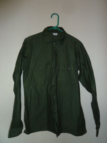 Vintage Deadstock Vietnam 1968 OG 107 Cotton Sateen Shirt 15 1/2 x 35 Medium