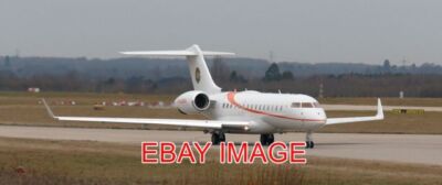 FOTO M-AGMA BOMBARDIER BD-700-1A10 GLOBAL EXPRESS XRS TAXY STN 161221 EIN ANDERES