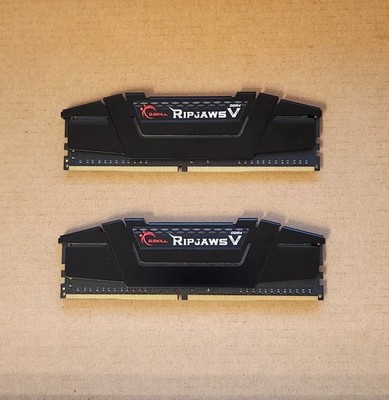 G.Skill Ripjaws V 2*8GB DDR4-3200 RAM CL16-18-18-38, Guter Zustand