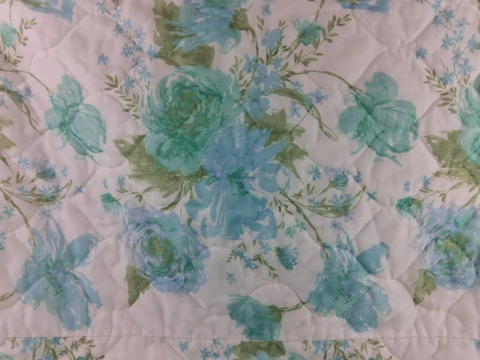 Blue & White Floral w/ Sheer Ruffled Edges Twin Bed Comforter Cover Flowers Vtg - Image 2 of 4