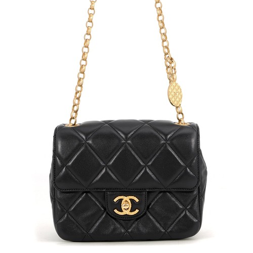 CHANEL Matelasse Small Flap Chain Shoulder Bag Size 20 Lambskin Black AS3205