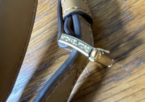MICHAEL KORS LIGHT BROWN SMOOTH LEATHER GOLD TONE ADJ. REPLACEMENT STRAP - Picture 5 of 7