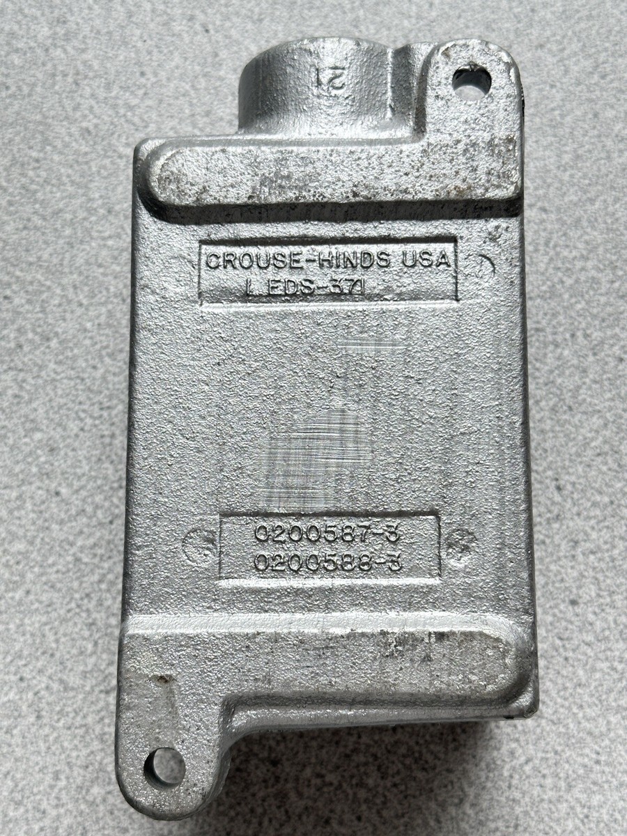 Crouse-Hinds Series EDS371 1-Gang Iron Alloy Dead End