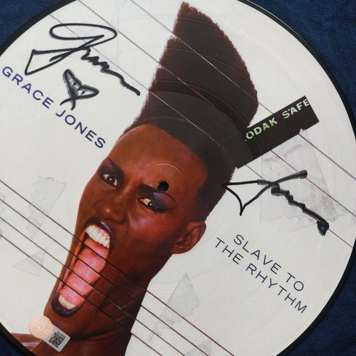 GRACE JONES Slave To The Rhythm LP vinyl SIGNED autograph record picture disc - Picture 4 of 6
