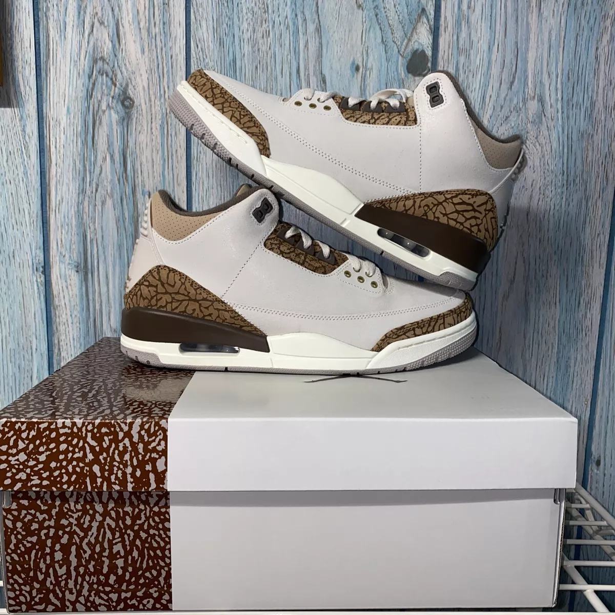 Air Jordan 3 Retro Orewood Brown