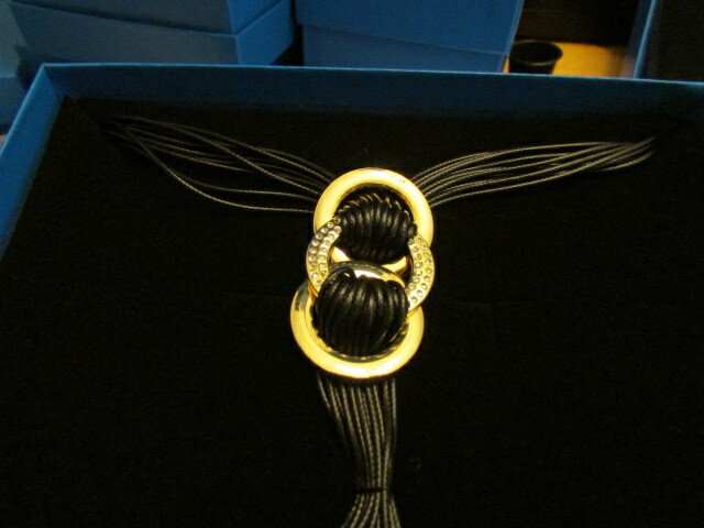 Picture 4 of 11