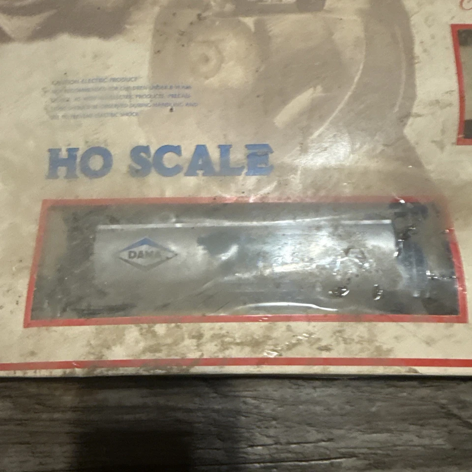 1996 LIMITED EDITION DANA HERITAGE HO SCALE MODEL POWER TRAIN SET - NEW IN BOX - Image 3 of 4