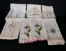 VINTAGE 8 EMBROIDERED GUEST FINGER TOWELS /TEA TOWELS BEAUTIFUL FLOWERS /BUCK