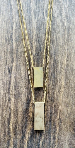 VETEMENTS Collana con ciondolo a barra in ottone riciclato Africa lunga 12"