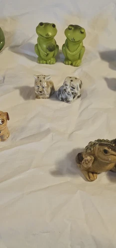 Antique Salt And Pepper Shakers - Imagen 4 de 10