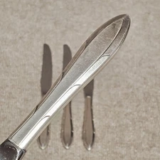 Oneida REVERIE (4) Dinner Knives Nobility Silver Plate 1937 Silverware 