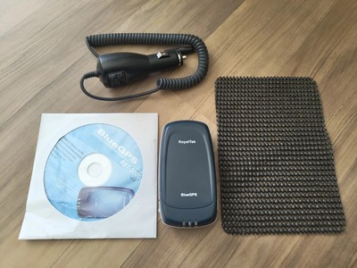 RoyalTek BlueGPS Mit Kfz Ladekabel Treiber Und Anti Rutsch Matte