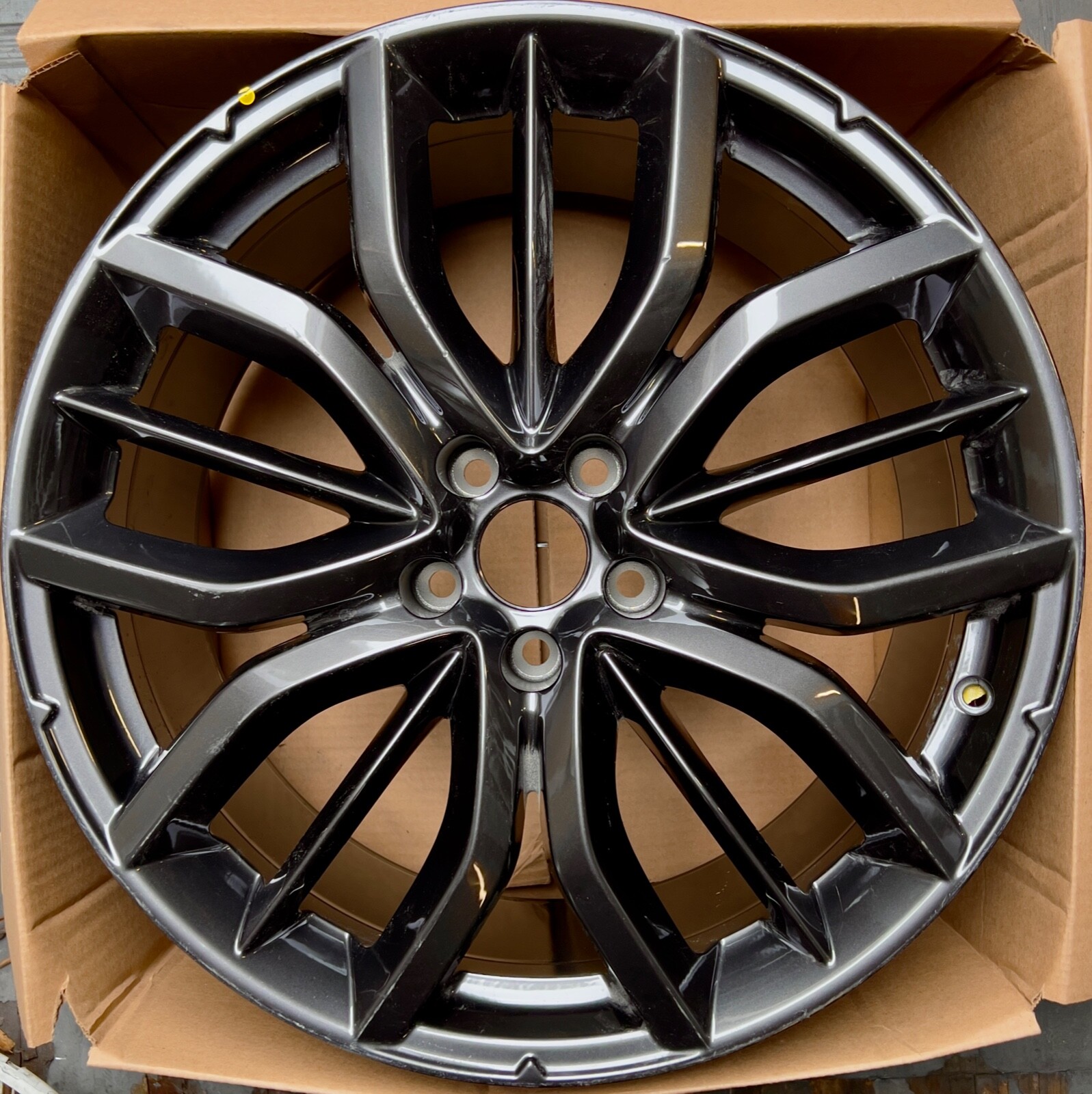 2019-2020 Maserati Levante 20x9 Factory OEM Rim 96558 670112462