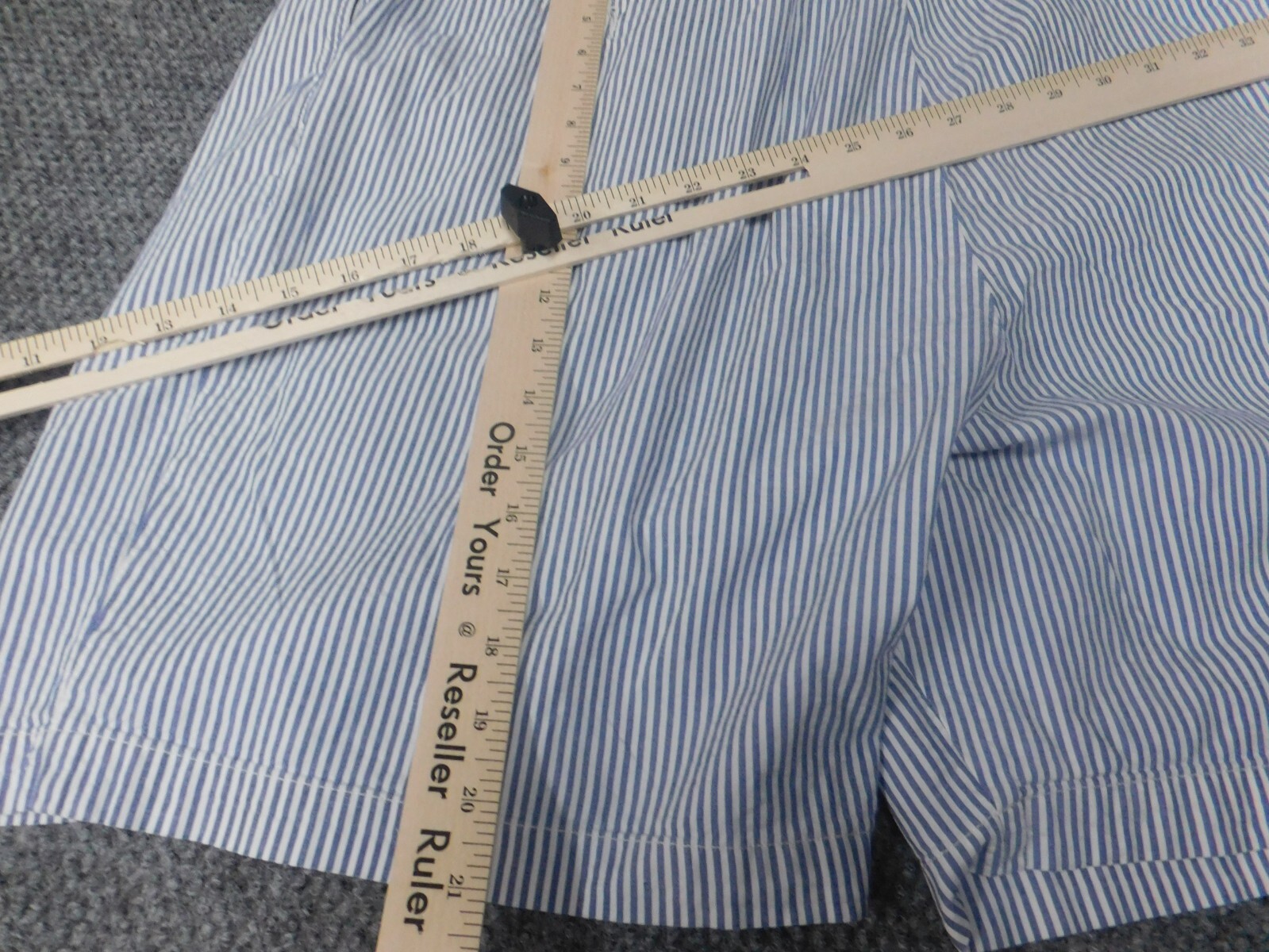 Jos A Bank Mens shorts 38 blue striped chino - image 10