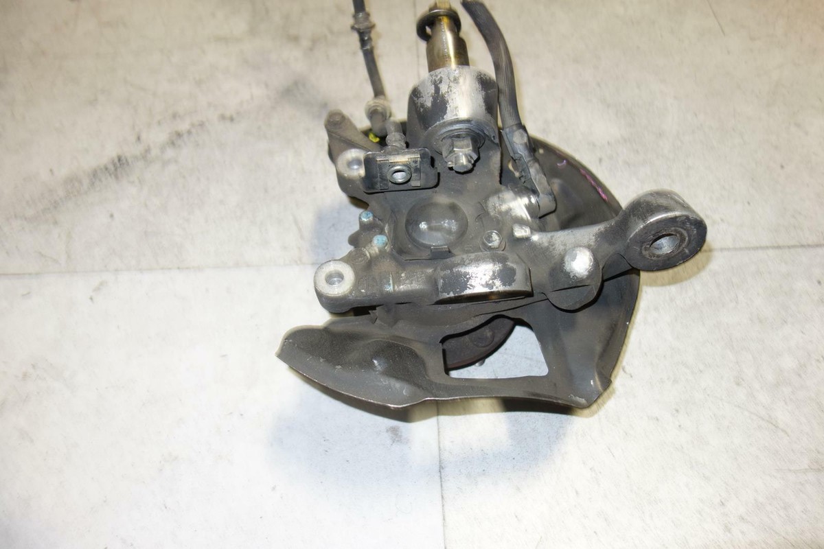 軸32 1990-1996 Nissan 300ZX Z32 N/A Aluminum Rear Spindle Knuckle