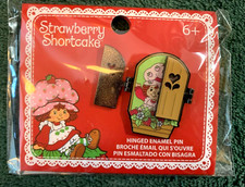 Loungefly Strawberry Shortcake Enamel Pin Hinged NEW in PACKAGE