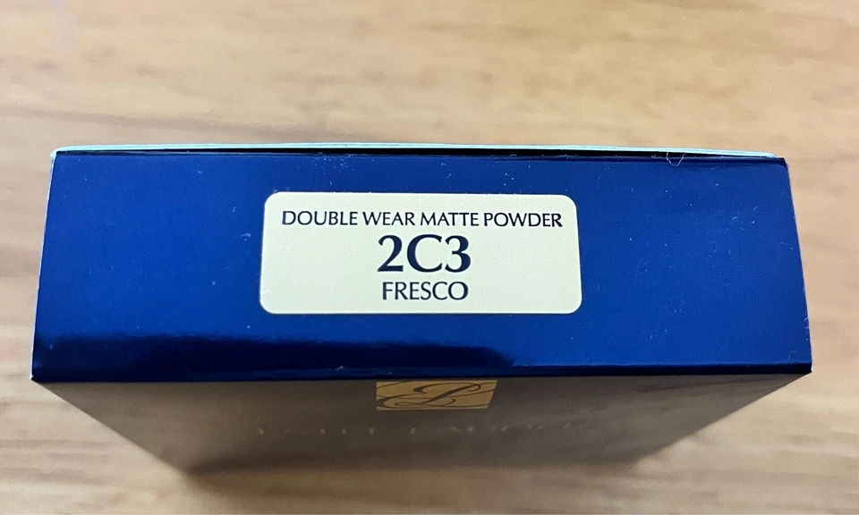 Base en polvo mate Estée Lauder Double Wear Stay-in-Place 2C3 fresco Foto 2 de 2