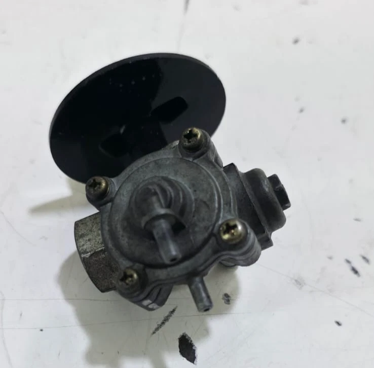 RUBINETTO SERBATOIO BENZINA ORIGINALE HONDA TRANSALP 600 XLV PD06E - Imagen 2 de 4