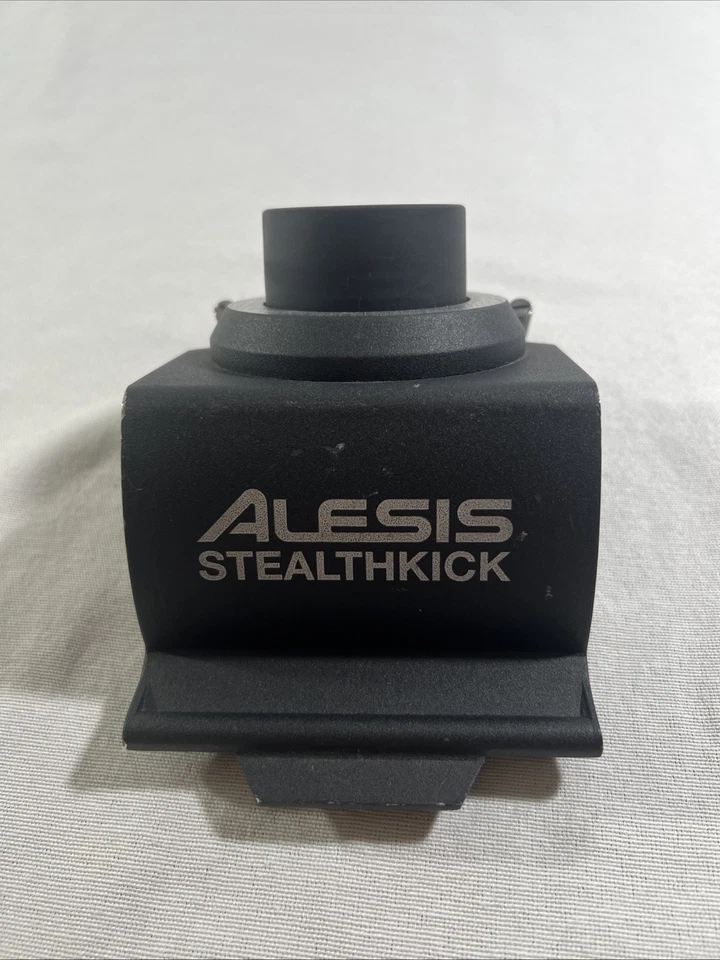 Alesis Replacement Stealthkick Electric Drum Pad. Bass Drum Trigger Pad. Black. - Image 3 of 4