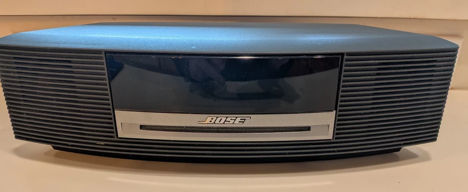 Sistema de música Bose Wave AWRCC1 con control remoto, manual y cables - ¡Funciona muy bien! Foto 2 de 4