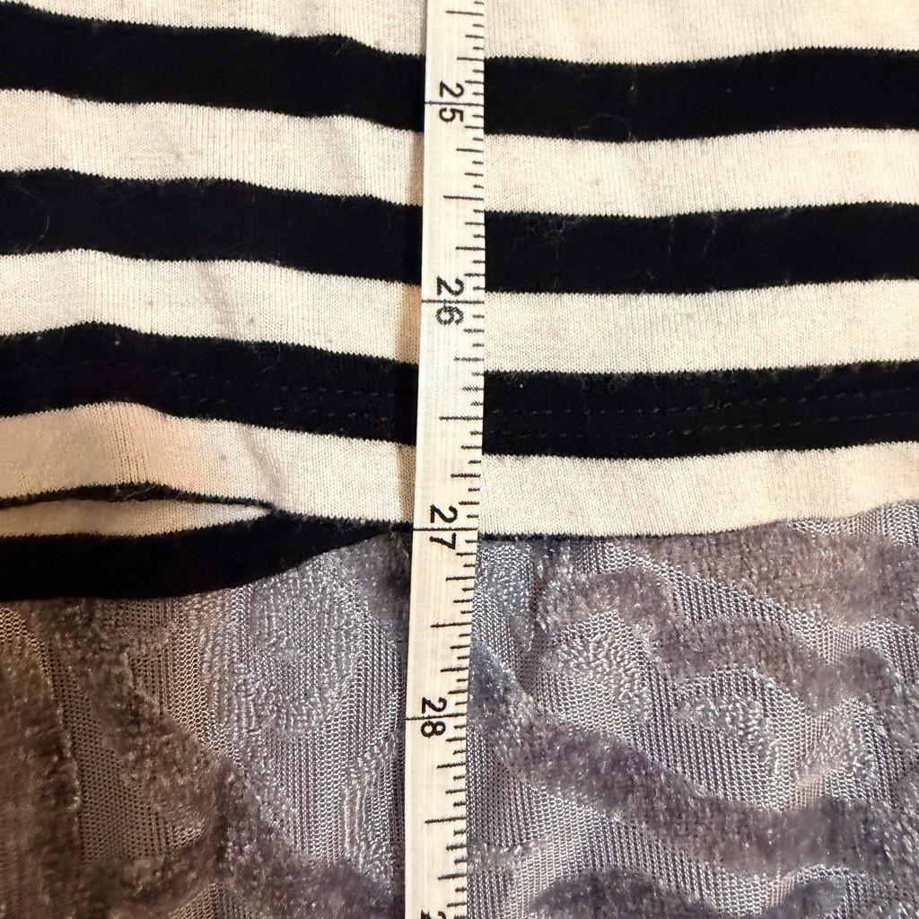 Attention Women's Black White Striped Sleeveless Top XL (b4)