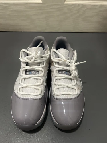 AIR JORDAN 11 RETRO LOW "CEMENT GREY"