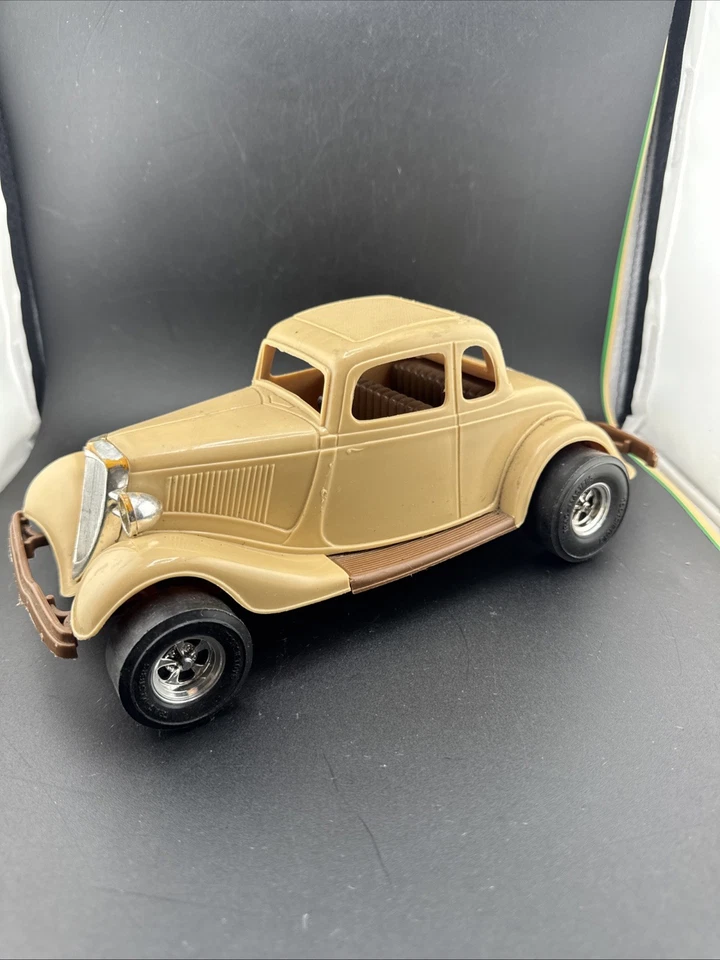 Coche de juguete vintage Durant Plastics 1934 Ford Victoria Tan Street Rod Hot Rod EE. UU. Foto 2 de 4