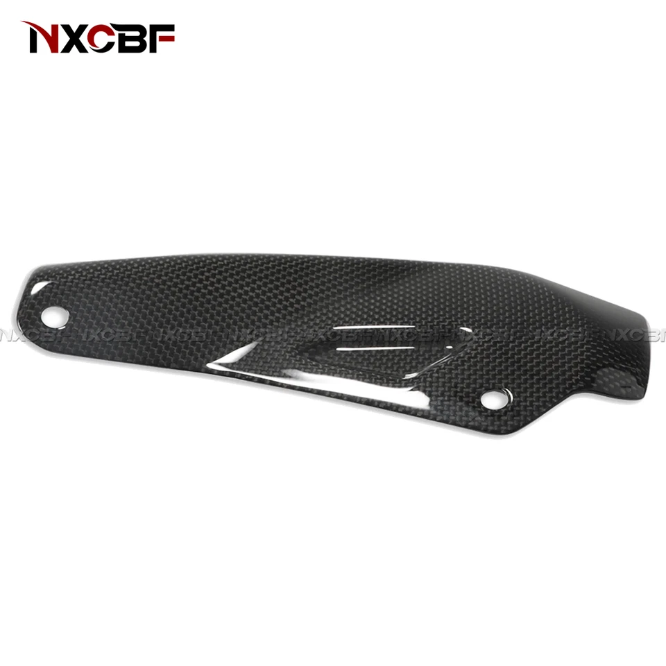 Carenado protector térmico escape fibra carbono Ducati Monster 1200/S/R 2016-2021 Foto 4 de 4