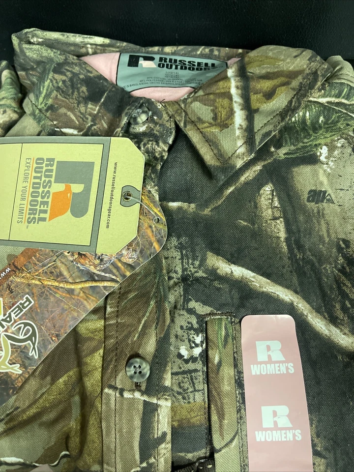 Russell OUTDOORS Realtree AP Camo Women’s LARGE Button HUNTING Shirt - Image 2 of 4