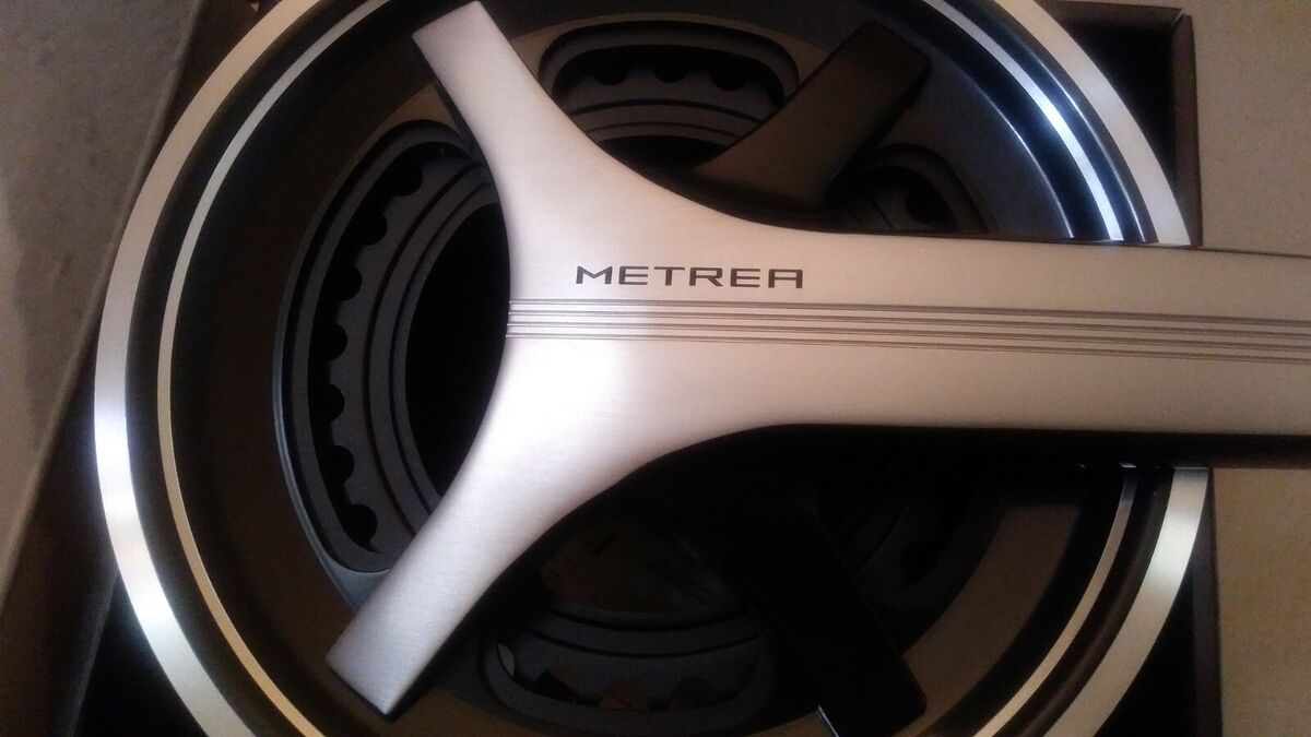 Shimano METREA Urban Crankset with Chain Guard 2 x 11 speed Shimano METREA Urban Crankset with Chain Guard 2 x 11 speed