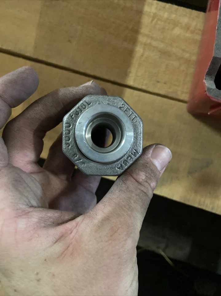 (Lot of 89) 3/8" Socket Weld Hex Union, 316 Stainless Steel, 3000# Pipe Fittings - Image 3 of 4