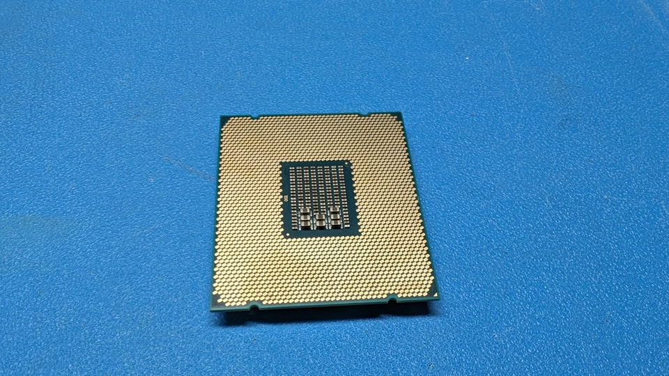 Intel Xeon E5-2620v4 2.1Ghz 8-Core 20M SR2R6 85W Processor - Image 2 of 2